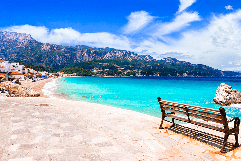 Samos-strand-bank